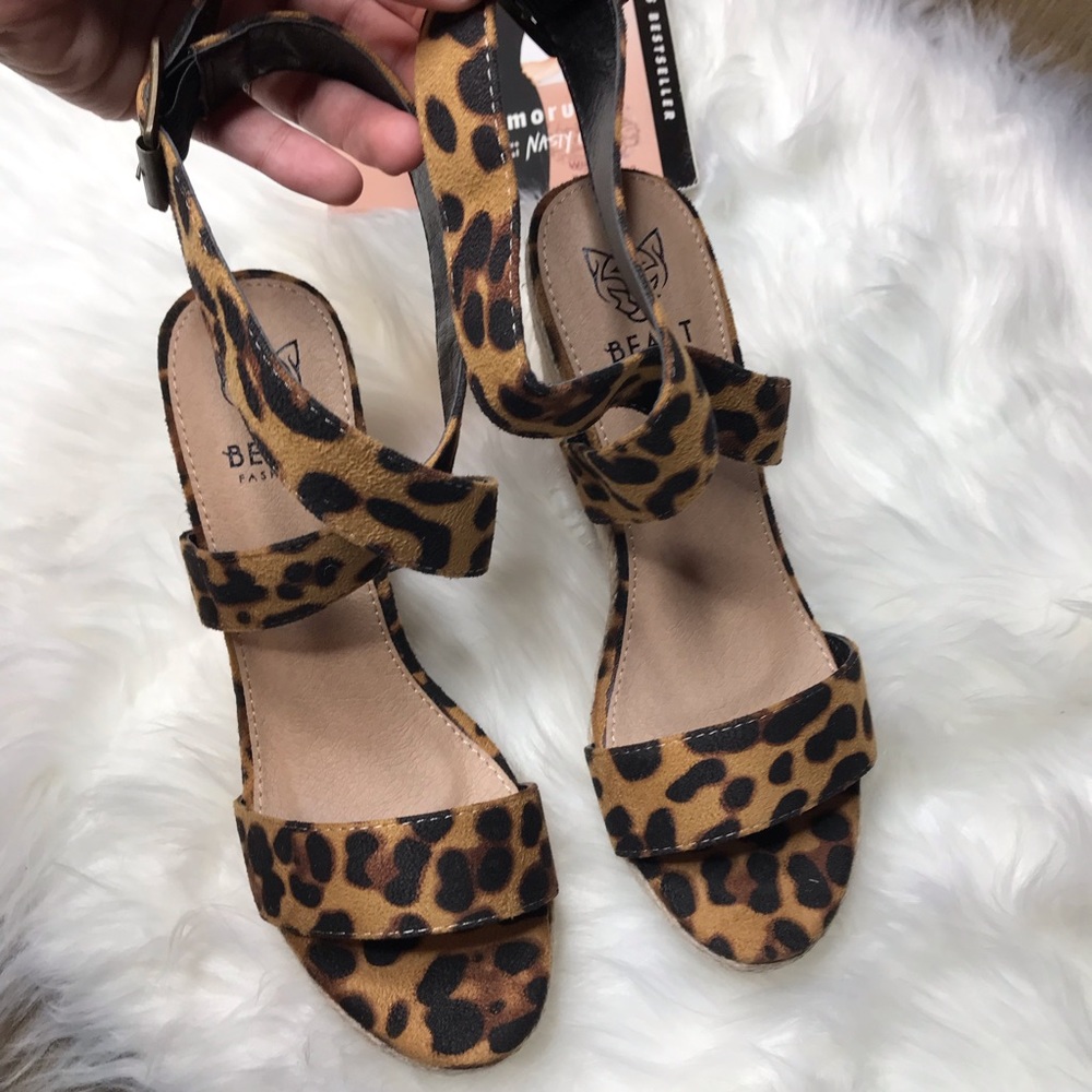 SALE❗️LAST PAIR size 10- Leopard Espadrille Wedge - Picture 3 of 7